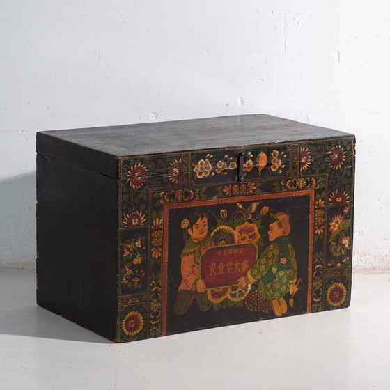 Antike bemalte Truhe aus Kiefernholz – China, circa 1900 – Aufbewahrungsschrank, Iron (photo 4 of 40)