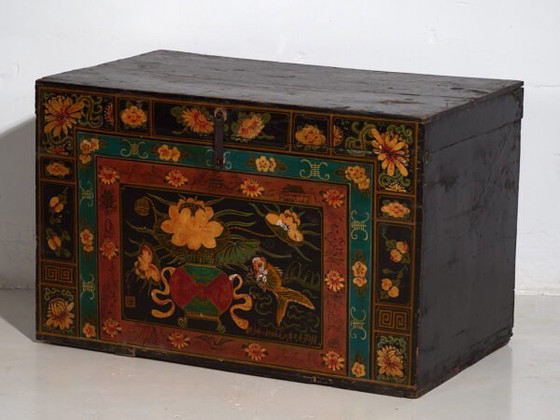 Antique Chinese painted trunk in pine wood – China, circa 1900 – Storage cabinet, Iron (photo 36 of 40)
