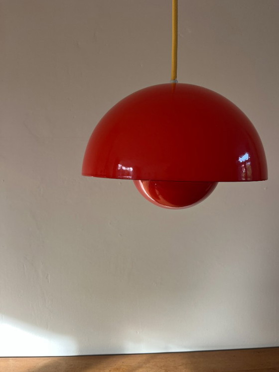 Image 1 of Vintage Louis Poulsen Flowerpot - Verner Panton - VP1 - Danish design lamp