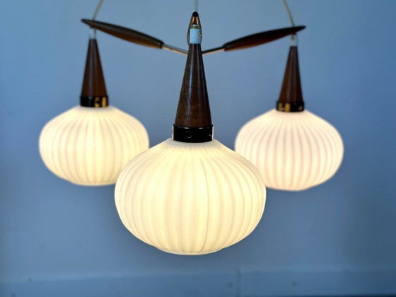 Image 1 of Lustre scandinave Louis Kalff vintage 1960
