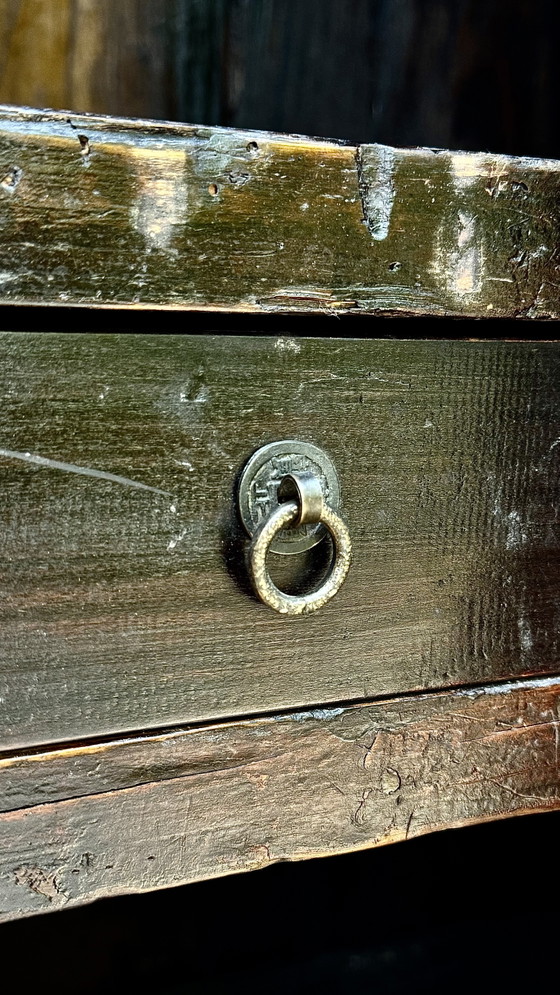 Handgemaakte Chinese Lakkast – Met Rijke Historie (2e Eigenaar) – Ladekasten, Wood (photo 4 of 8)