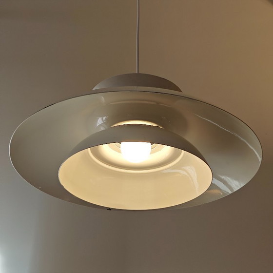 Cremefarbene Metall Pendelleuchte, Pendelleuchten, Vintage (Foto 4 von 8)