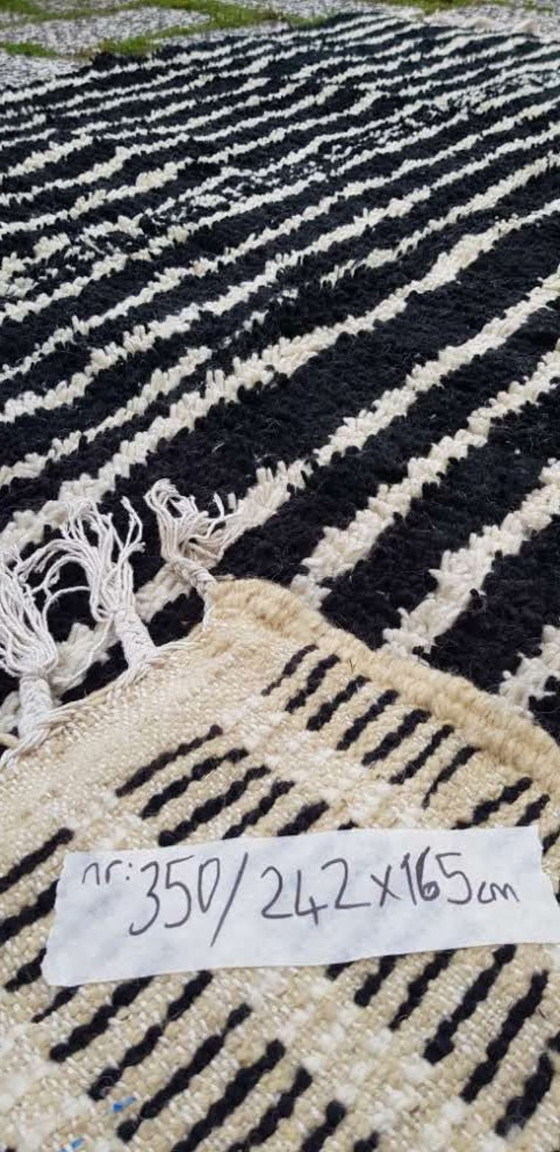 Image 1 of Hand-knotted Berber wool rug 242x165cm