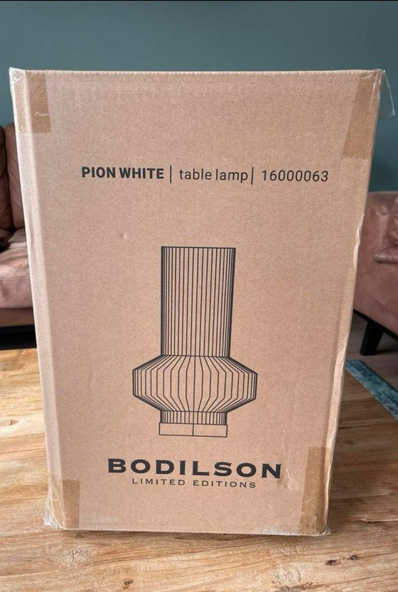 Image 1 of Bodilson Pion White Table Lamp