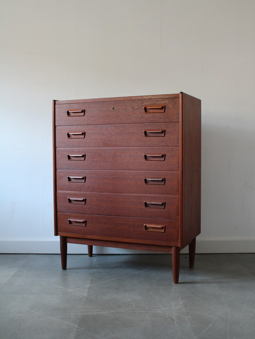 Vintage Danish chest of drawers in teak
