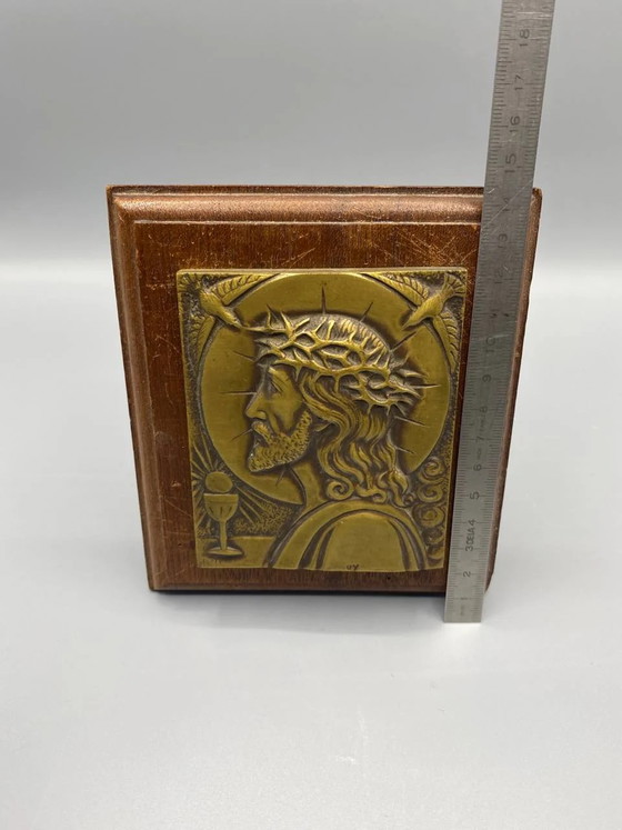 Removable Modernist Religious Plaque – Christ in Profile – Patinated Metal – Circa 1940/60 (photo 4 of 4)