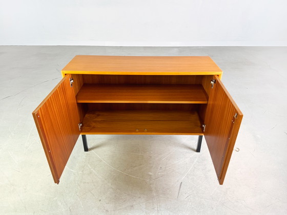 Image 1 of Credenza originale Mid-Century II WK Furniture Credenza Teak Vintage