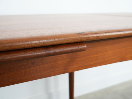Image 1 of Table en teck, design danois, années 1970, production : Danemark