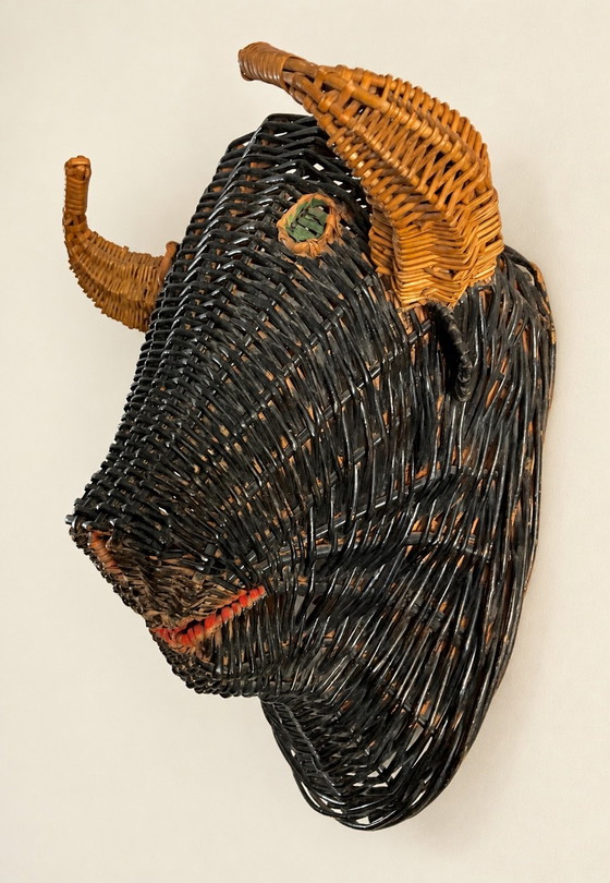 Rare French Polychrome Wicker Bull / Minotaur Wall Sculpture, 1950s – Rattan (photo 4 of 10)