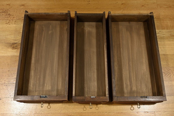 Image 1 of Bureau de Pente en Noyer massif, style Louis-Philippe - 2ème partie XIXe