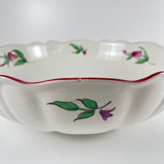 Image 1 of Ensaladera con borde festoneado modelo Réverbère de KG Lunéville