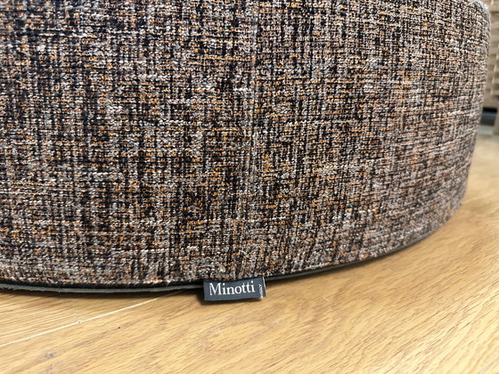 Image 1 of Taburete Minotti Davis en perfecto estado | Diseño y confort de lujo