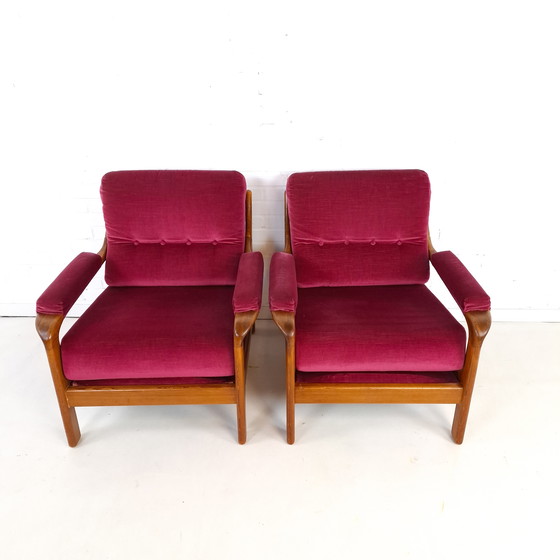 Image 1 of 2 poltrone vintage di design danese anni '70 in legno e velluto rosa