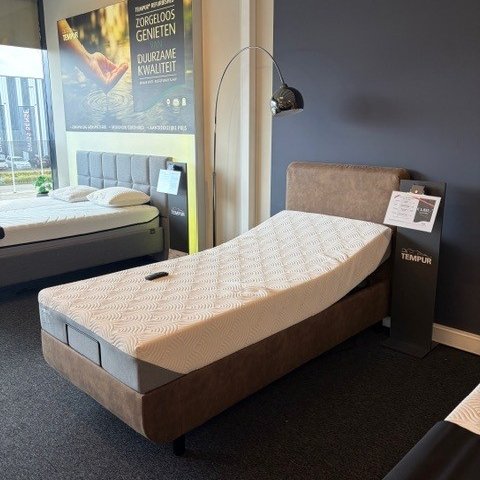 Image 1 of Tempur Arc Brown- 90x200 adjustable