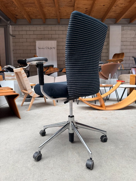 Image 1 of Sedia da ufficio Vitra T-chair di Antonio Citterio