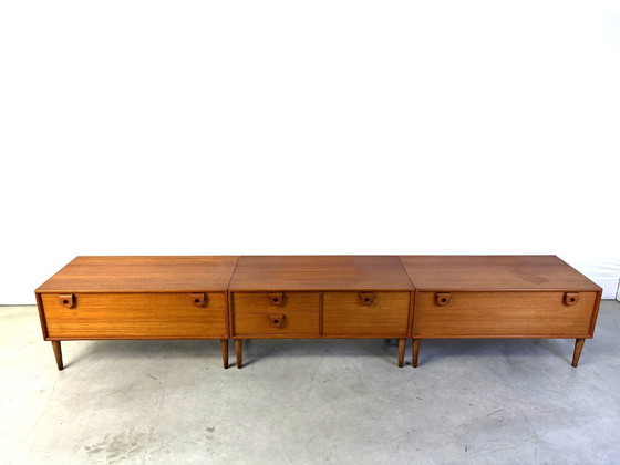 Groot Mid-century teakhouten lowboard van RT Möbel, jaren 60 - Denemarken – Dressoirs (photo 11 of 12)