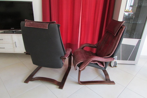 Image 1 of Pair of leather recliners, 1980-90