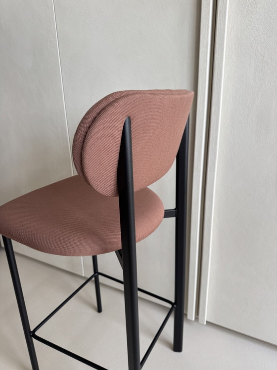 Image 1 of 1 taburete de bar Studio Henk Oblique