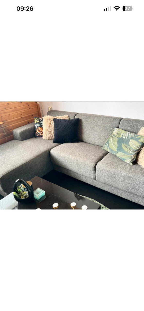 Image 1 of Corner sofa