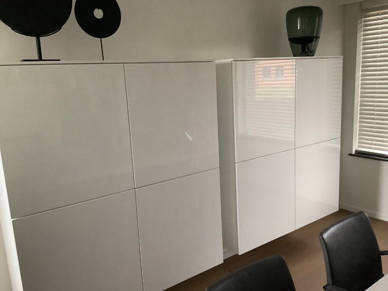 Image 1 of 2 armoires murales brand karat high-gloss