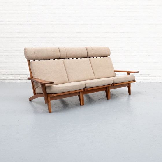 Image 1 of Divano a tre posti Hans Wegner GE-375/3