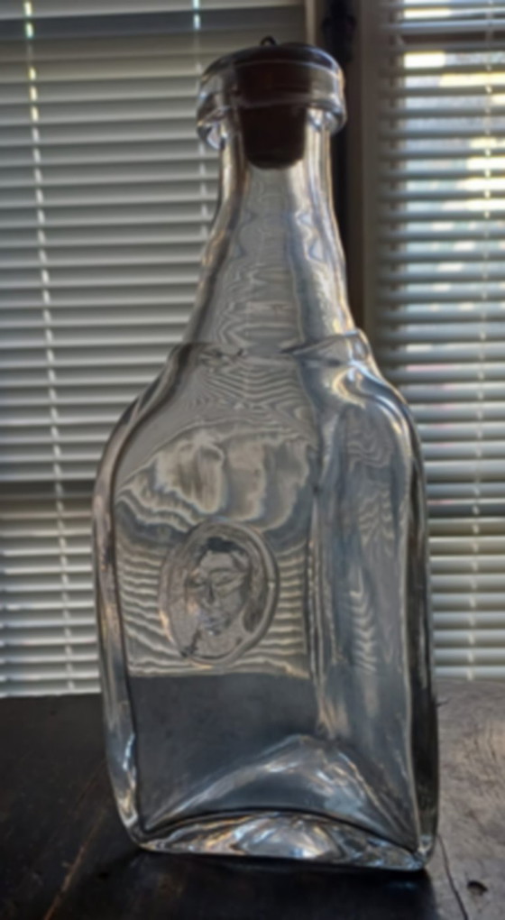 Caraffa/bottiglia vintage in vetro Boda di Erik Höglund con decorazione frontale in vetro soffiato in stile (photo 7 of 9)