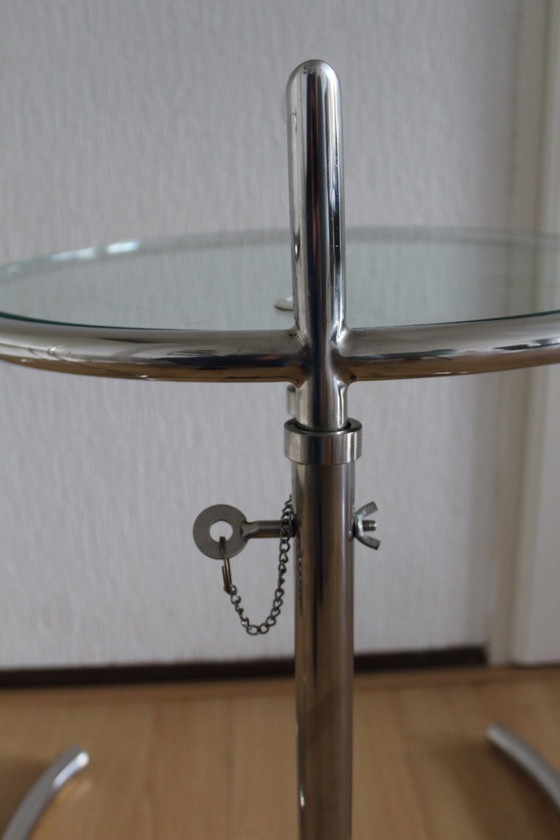 Image 1 of Deux tables d'appoint dites Eileen Gray