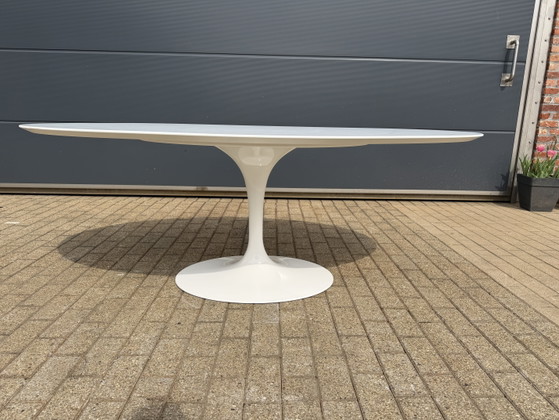 Image 1 of Knoll Tulip oval dining table 198cm White (or Black Phoenix) laminate Eero Saarinen