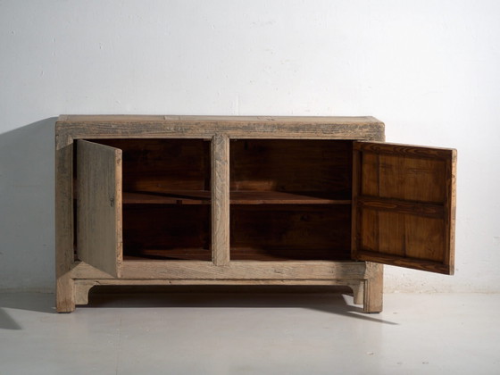 Antique low sideboard in elm with two doors – China, circa 1950 – Sideboard cabinet (photo 38 of 40)