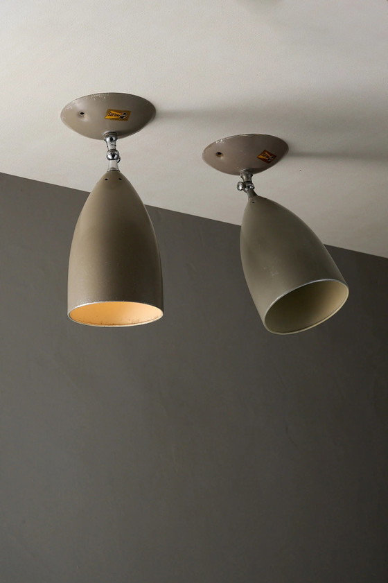 Set di 2 lampade coniche direzionali da parete o soffitto Philips, Belgio, ca. anni '50, Applique, Metallo (foto 2 di 6)