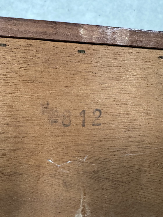 Image 1 of Credenza in noce in stile moderno di metà secolo