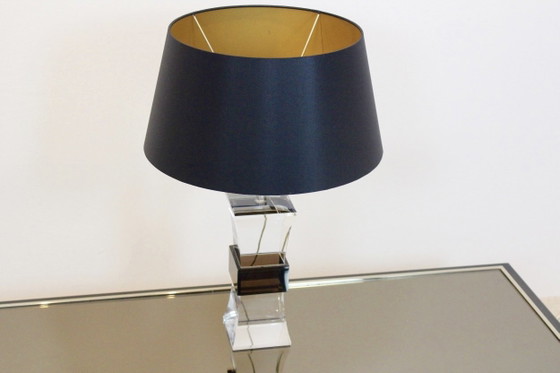 France Mid-Century Modern Lampe en Lucite bicolore, Doré, Mid Century Modern (photo 2 sur 10)