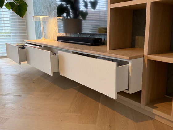 Image 1 of mobile a parete per TV