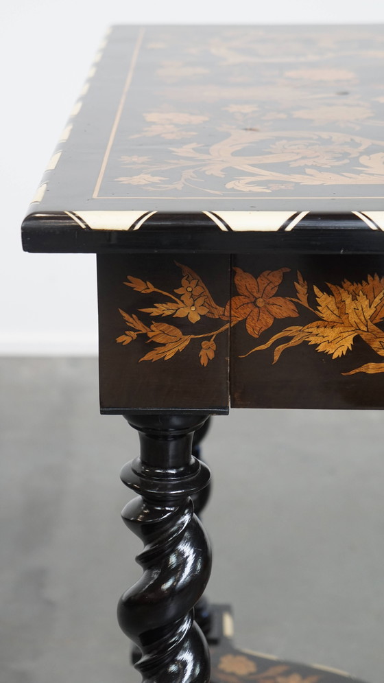 Image 1 of Table ancienne en marqueterie hollandaise du 19ème siècle