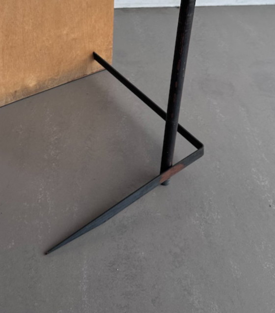 Wooden side table – TijmenPloegDesign, Iron (photo 4 of 5)