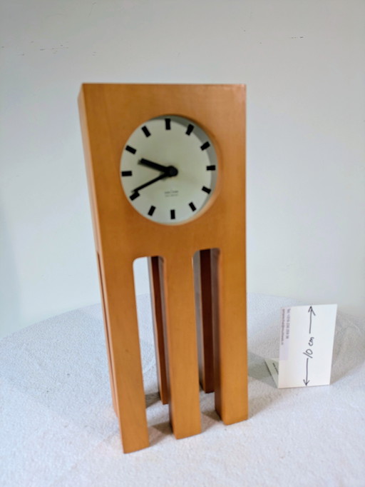 Karlsson, Frank Clevits, design tafelklok.