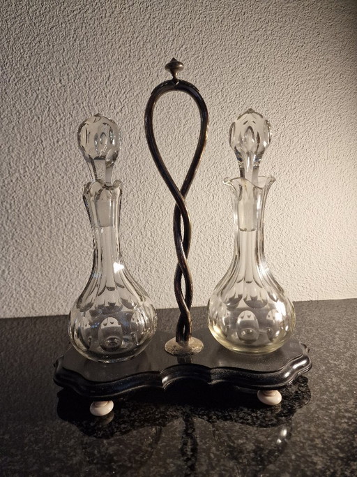 Set di olio e aceto di cristallo (1820, Van Linge Winschoten) )