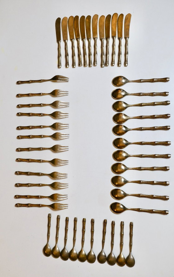 Image 1 of Service de 140 couverts en laiton des années 70