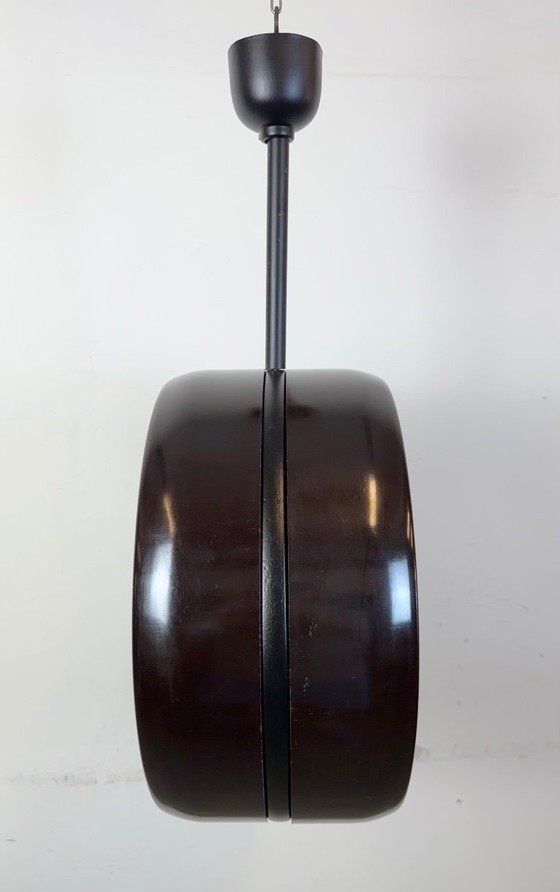 Image 1 of Grote industriële bakelieten dubbelzijdige fabrieksklok van Pragotron, jaren 50