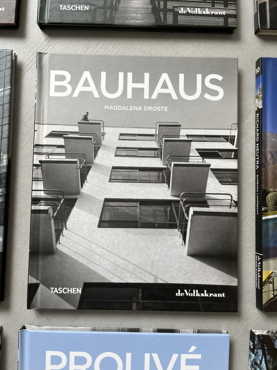 Image 1 of The Volkskrant world architects series Taschen