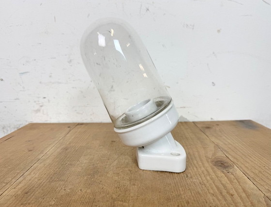 Image 1 of Vintage White Porcelain Wall Light with Clear Glass, 1960s