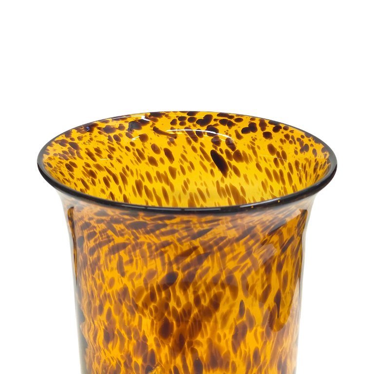Vase en verre soufflé émaillé de Nevers, à décor de chiens et feuillages, XVIIIe