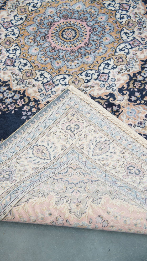 Image 1 of Tappeto con rosa e blu scuro 240x170cm