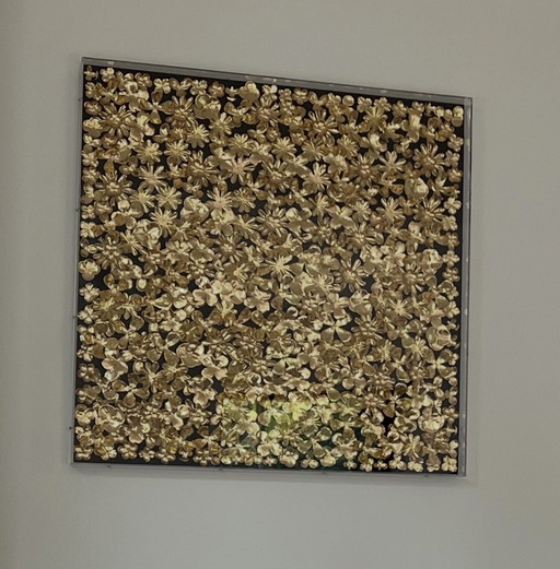 Kare painting gold flowers