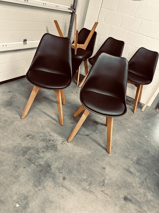 Stoelen hout Kuip plastiek