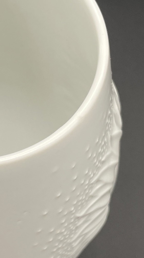 Alboth & Kaiser footed vase with sunflower relief, 1960s – Porcelain (photo 5 of 5)