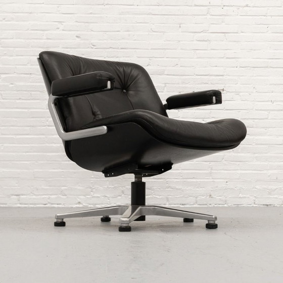 Fauteuil Stoll Giroflex années 70 – Wood, Leather (photo 4 of 13)