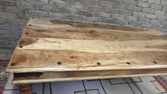 Image 1 of Großer Esstisch aus Massivholz