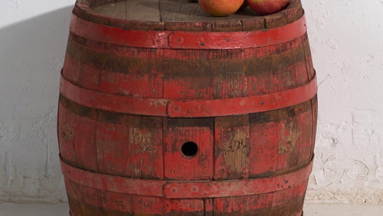Antique wooden barrel with iron straps – Central Europe, circa 1920 – Decorative Objects, Rustic (photo 3 of 40)