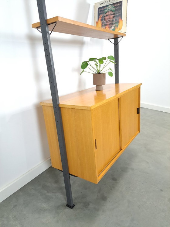 Image 1 of Sistema de pared modular LP de Olof Pira, Suecia